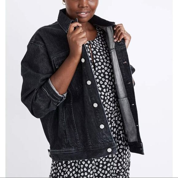 NWOT Madewell Oversized Trucker Jean Jacket in Lunar Wash - Picture 11 of 11